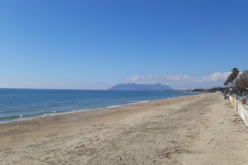 Inclanto Beach House, Mare A 150 Mt Terracina Esterno foto